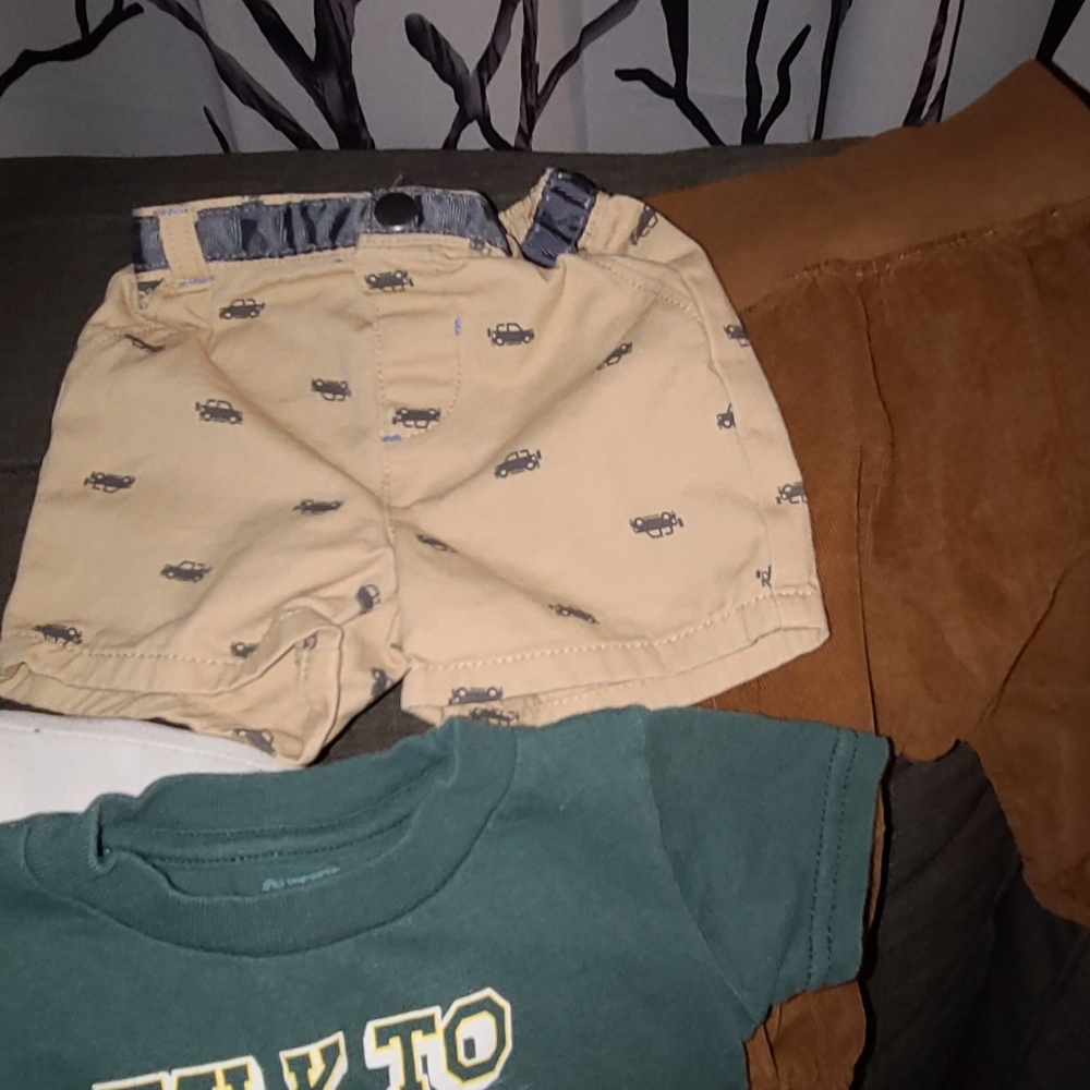 Bulk baby clothes. 3 to 6 months mostly.  Some 0 to 3. Sleepers, onesies,hats...